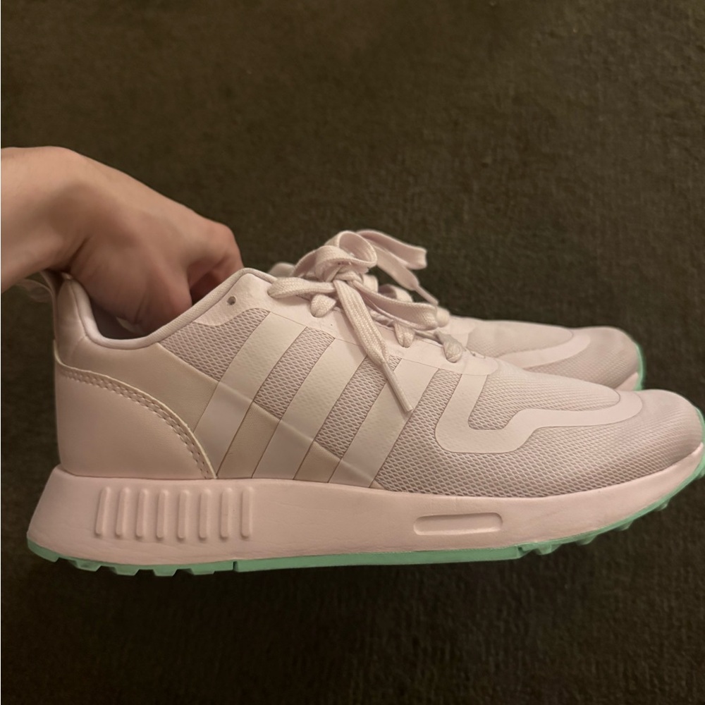 ADIDAS LIGHT PINK AND MINT SNEAKERS WORN ONCE TAG ATTACHED
